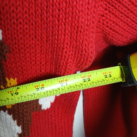 Radishes‎ & Roses Festive Red Cardigan - Picture 2 of 15